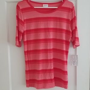 LuLaRoe Gigi short sleeve shirt L